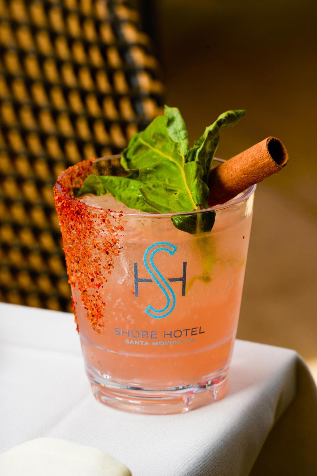 Shore Hotel 4*